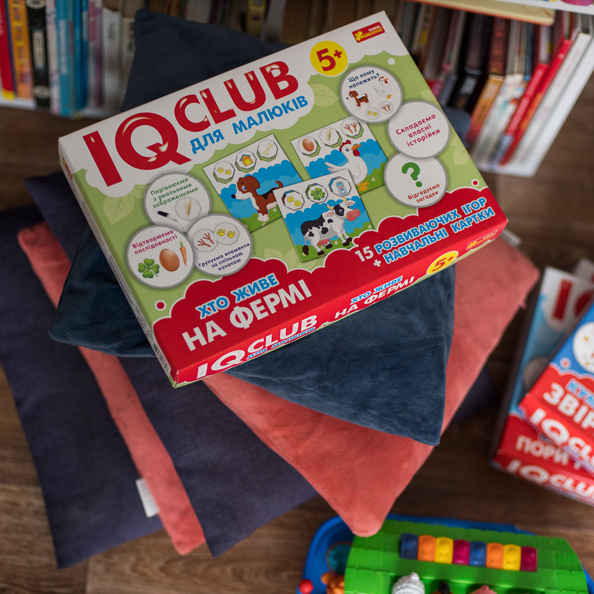 Развивающая игра «Кто живет на ферме IQ-club» - фото Ранок Креатив
