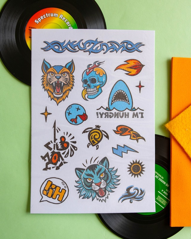 Временные тату для мальчиков постарше. Tattoos. Акула - фото Ранок Креатив
