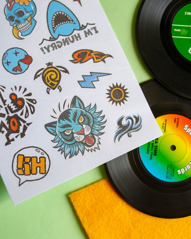 Временные тату для мальчиков постарше. Tattoos. Акула - фото Ранок Креатив