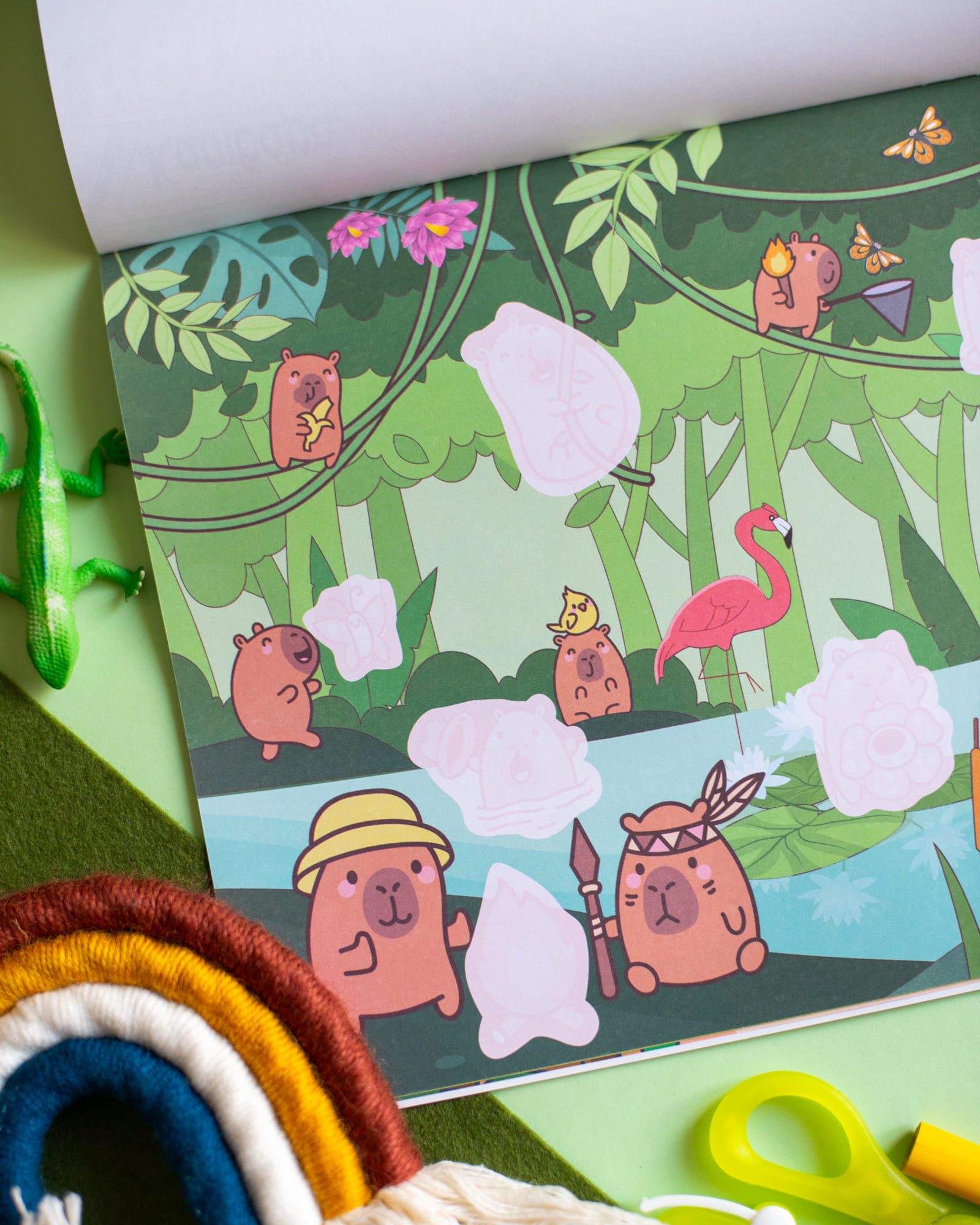 Альбом із наліпками «Капібари» - фото Ранок Креатив